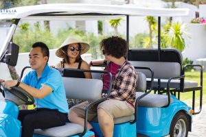 xe đưa đón resort