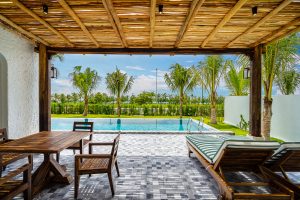  Resort Phú Yên gần biển phong cách Địa Trung Hải - Hồ bơi sân vườn riêng tư 