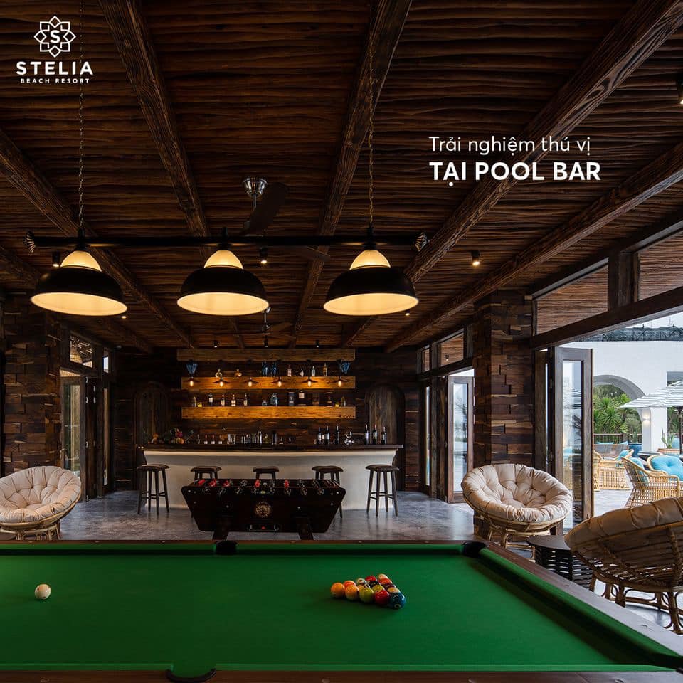 Resort nghỉ dưỡng Phú Yên - Hoạt động Bida giải trí tại Pool Bar