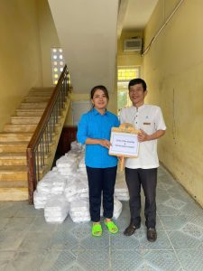 chia sẻ yêu thương cùng ngàn suất cơm